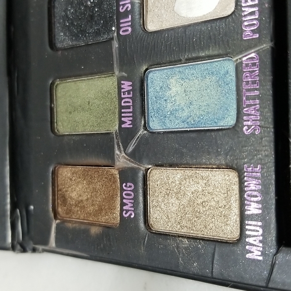 Urban Decay Eyeshadow Palette - Picture 4 of 7